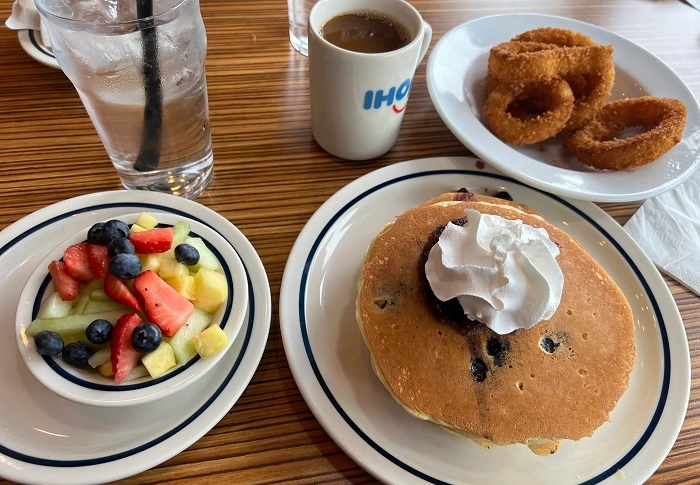 Overview of the IHOP Sonic Menu 1