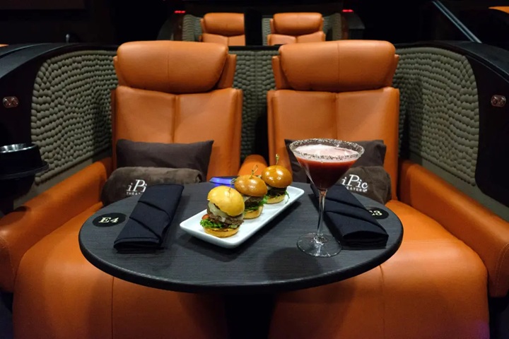 IPic Food Menu: Taste of Food Dependent on Movie